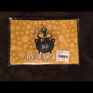 Perfectly Posh bag